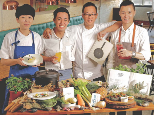 Gien Jia挑食餐酒館合影